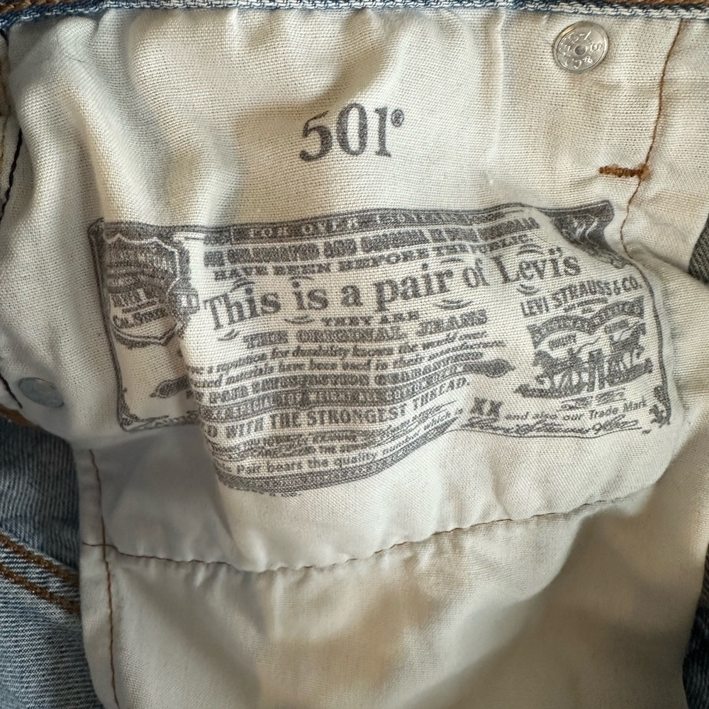 Levi's Distressed 501 Original Button-Fly Jean Shorts Size 29 - Picture 5 of 8